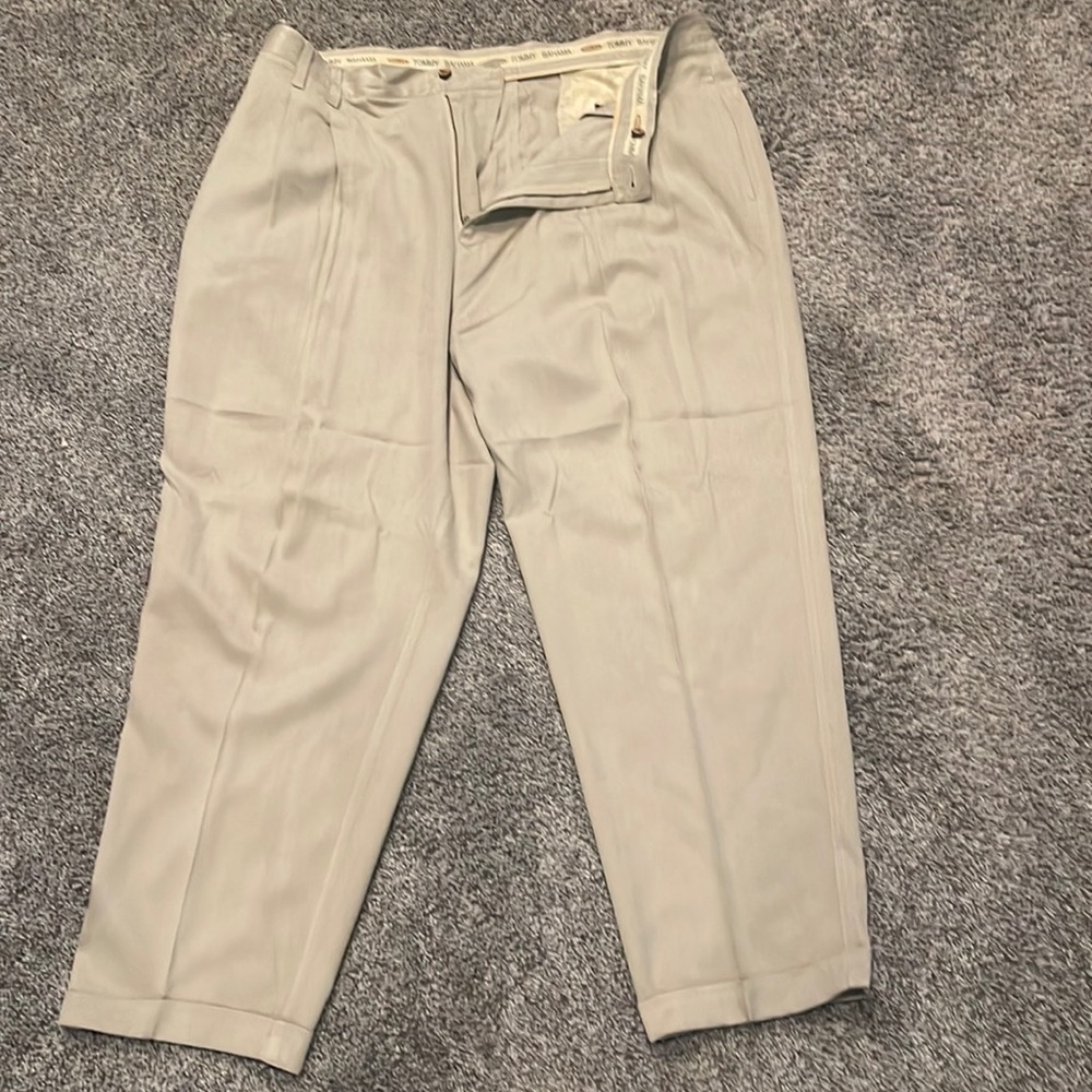 Tommy Bahama 100% Silk pants. Size 40. Khaki